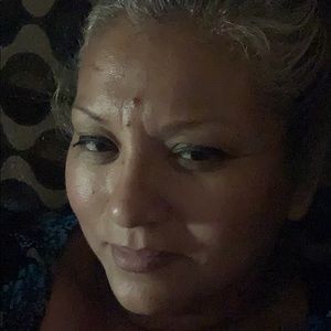 Meet your Posher, Perla